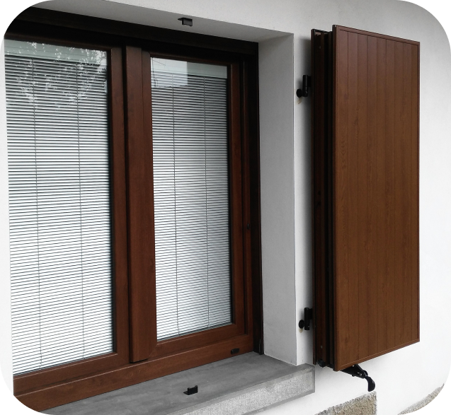 Ristrutturazione con serramenti in PVC Linea Innova Ristrutturazione con serramenti in PVC Linea Innova