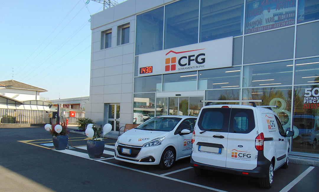 CFG Serramenti: PVC in Showroom a Seriate (BG) CFG Serramenti: PVC in Showroom a Seriate (BG)